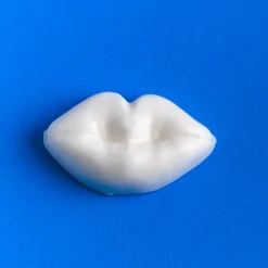 Nature's Garden Lips (Mold Market Molds) Outlet